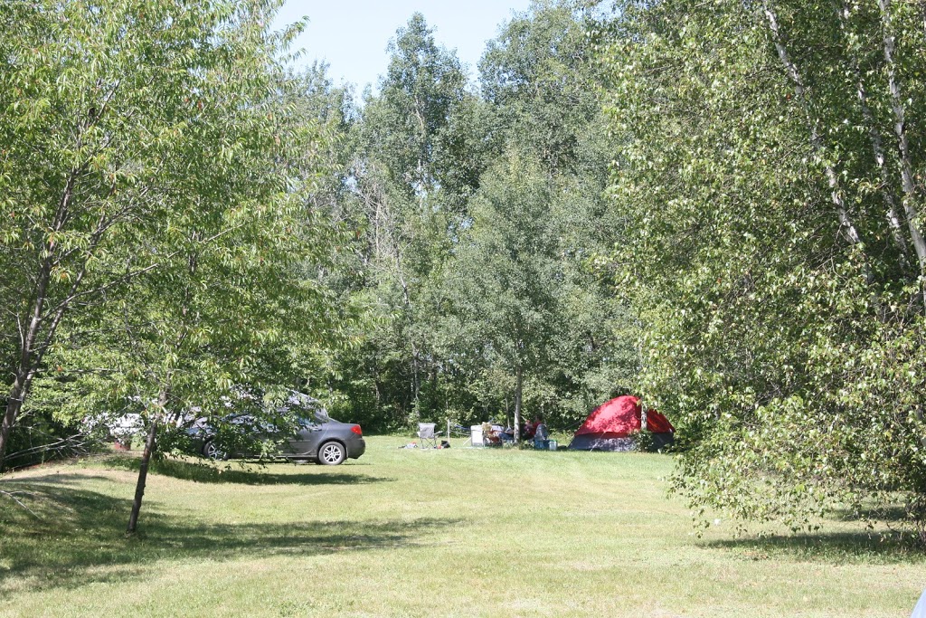 Camping Plage Paris | 315 Rang Saint Antoine, Sainte-Sophie-de-Lévrard, QC G0X 3C0, Canada | Phone: (819) 288-5948