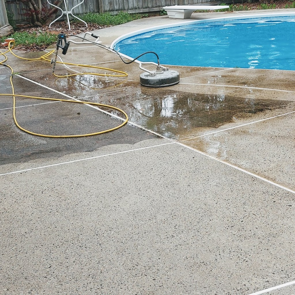 Pro Pressure Wash | 3900 Round Lake Rd, Inverary, ON K0H 1X0, Canada | Phone: (613) 532-5435