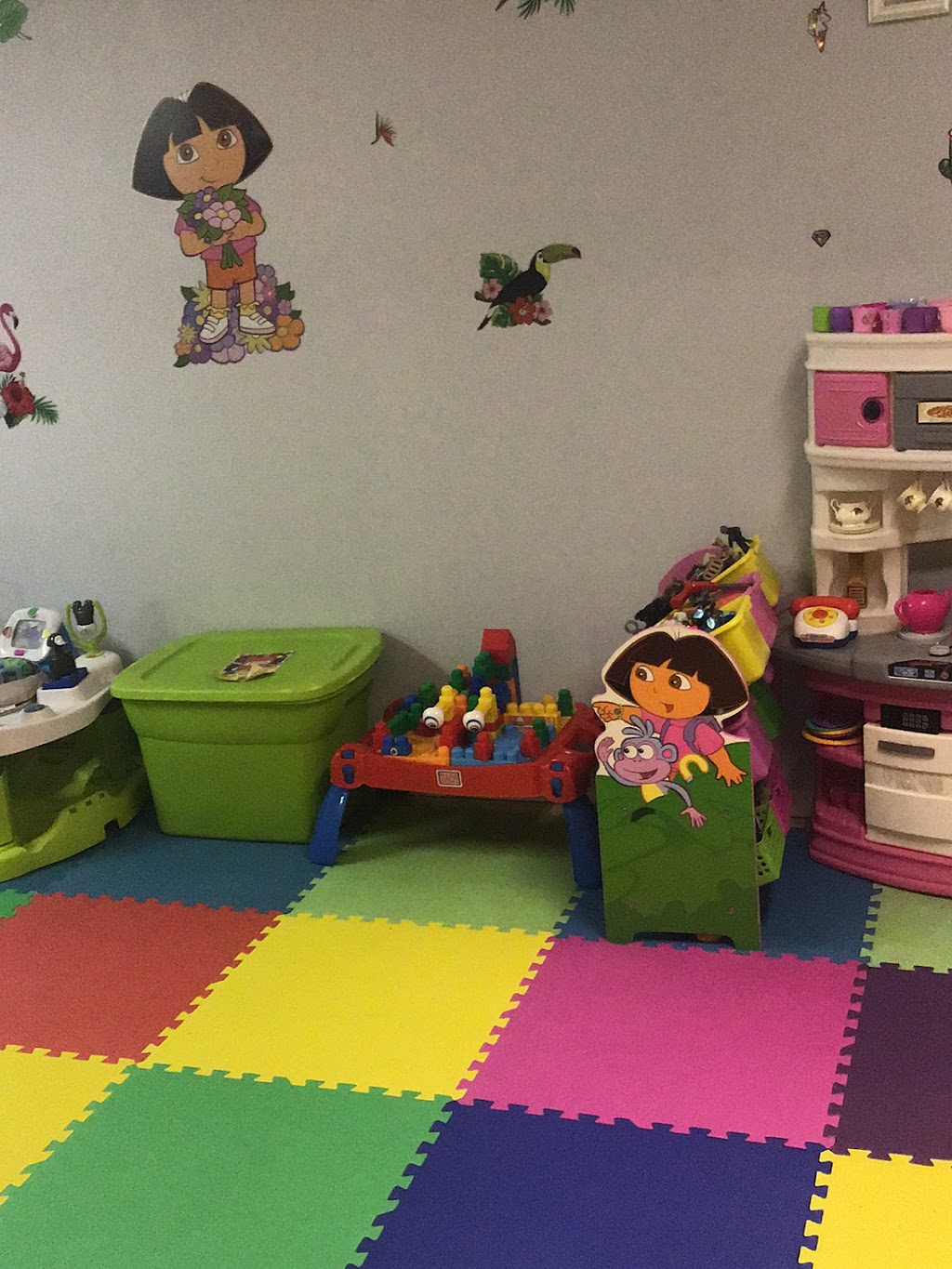 Nursery Small Jardin | 536 70e Av, Laval, QC H7V 2P9, Canada | Phone: (450) 973-9476