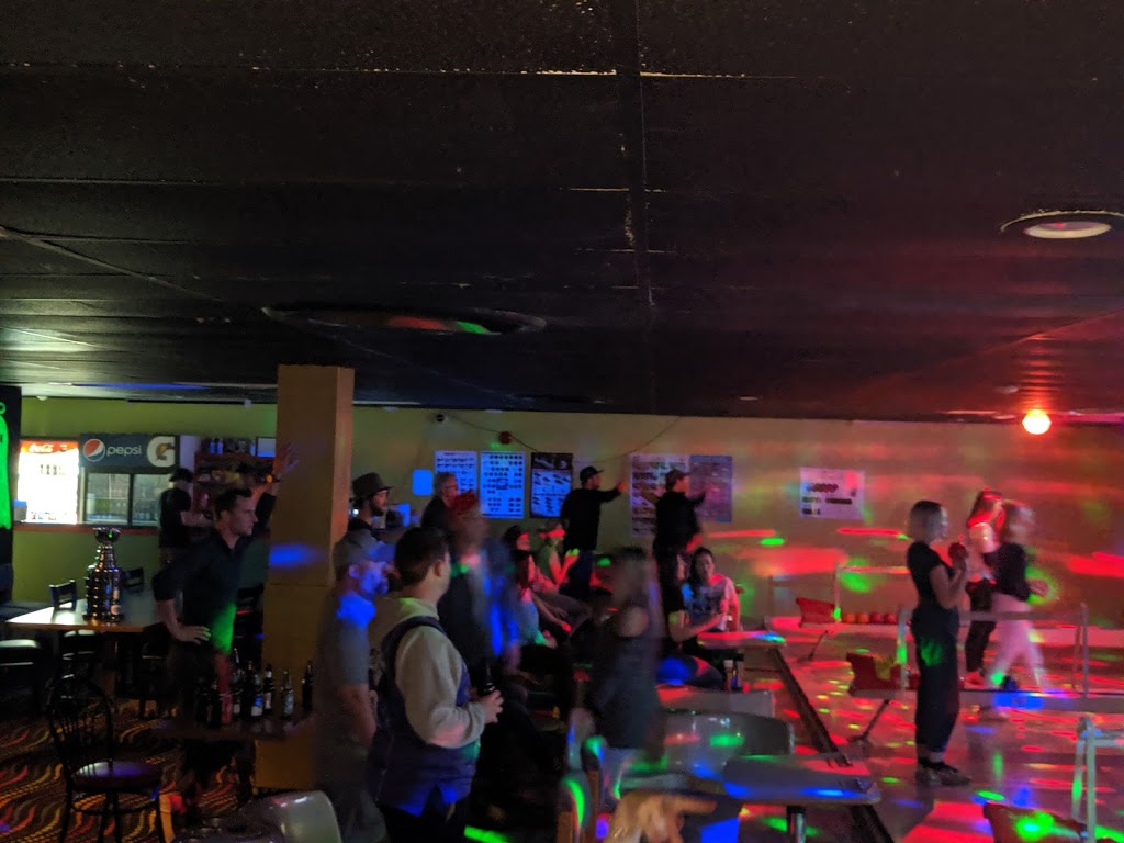 Muskoka Bowling | 300 Ecclestone Dr, Bracebridge, ON P1L 1G4, Canada | Phone: (705) 645-8775