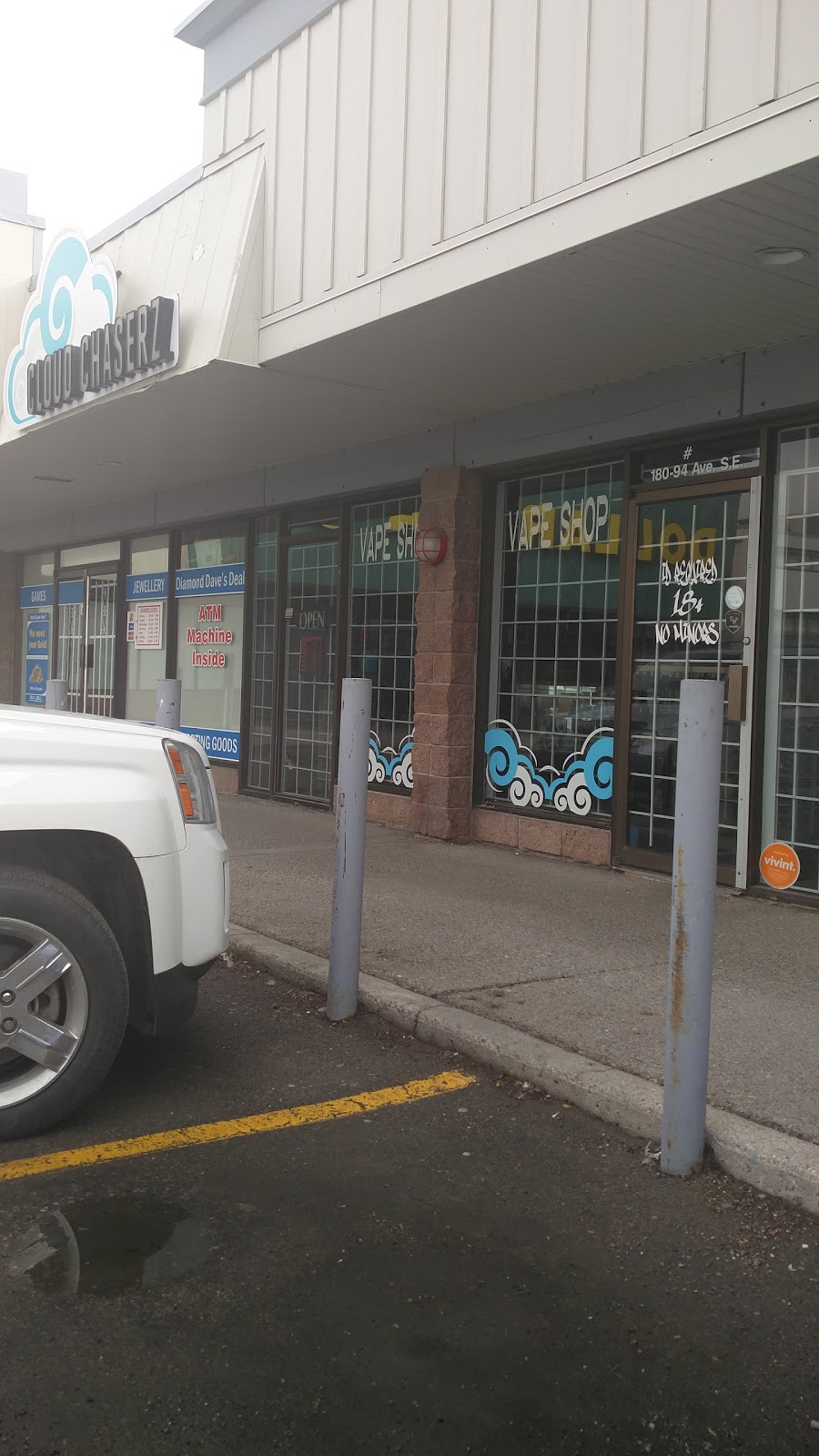 Cloud Chaserz Vape Shop | 180 94 Ave SE #37, Calgary, AB T2J 3G8, Canada | Phone: (403) 452-1411