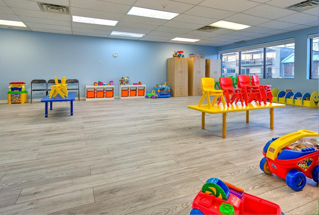 Nursery Educational Les Amis Daïcha | 4535 Rue Beaubien E, Montréal, QC H1T 1T4, Canada | Phone: (514) 728-0202