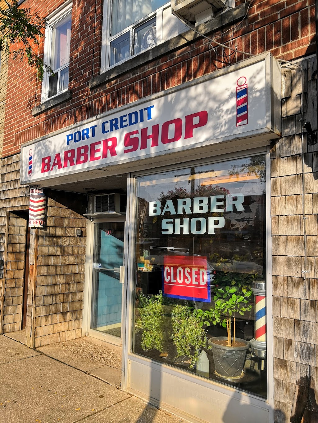 Port Credit Barber Shop | 247 Lakeshore Rd E, Mississauga, ON L5H 1G5, Canada | Phone: (905) 891-0267