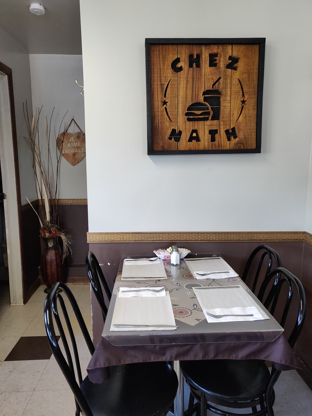 Resto Chez Nat | 52 Chemin de lEntrée N, Messines, QC J0X 2J0, Canada | Phone: (819) 465-3582