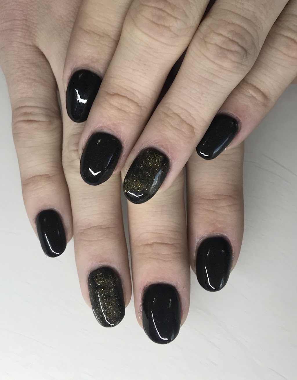 Li - Épil et Ongles | 153 Rue Saint-Antoine-Nord, Lavaltrie, QC J5T 2G6, Canada | Phone: (514) 641-8805