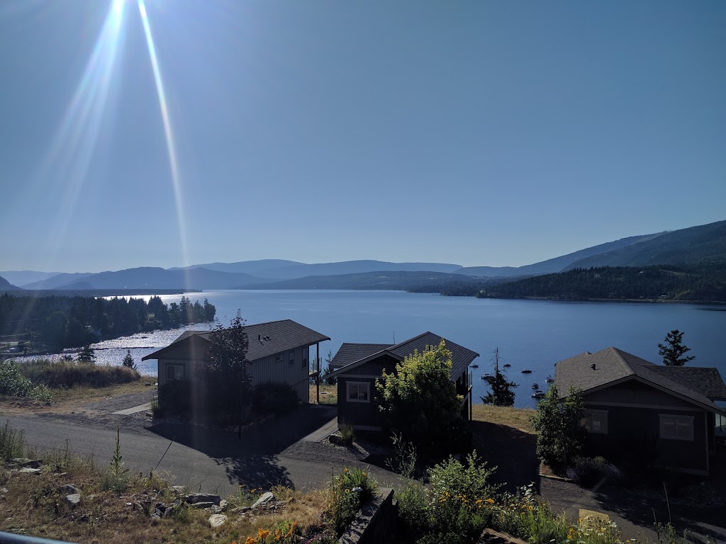 Gateway Lakeview resort | 2633 Squilax-Anglemont Rd, Scotch Creek, BC V0E 1M5, Canada | Phone: (250) 741-0108