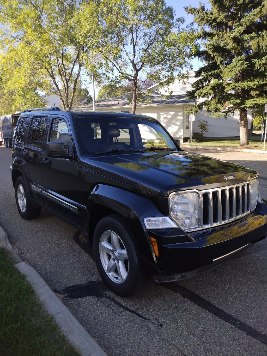 Tires Silver Auto | 30 Chevigny St #3, St. Albert, AB T8N 5A3, Canada | Phone: (780) 667-3435