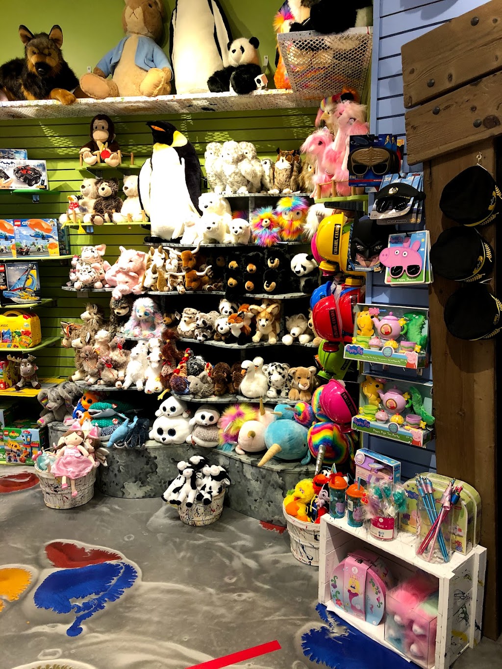 Whos Who In The Zoo International Store | 2000 Airport Rd NE #1001, Calgary, AB T2E 6W5, Canada | Phone: (403) 291-7037