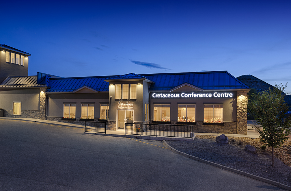 Canalta Jurassic Hotel | 1103 AB-9, Drumheller, AB T0J 0Y0, Canada | Phone: (403) 823-7700