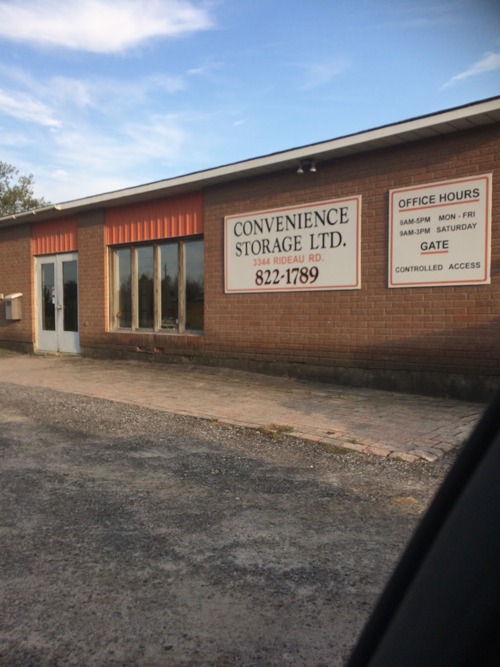 Convenience Storage Ltd | 3344 Rideau Rd, Gloucester, ON K1X 1G8, Canada | Phone: (613) 822-1789