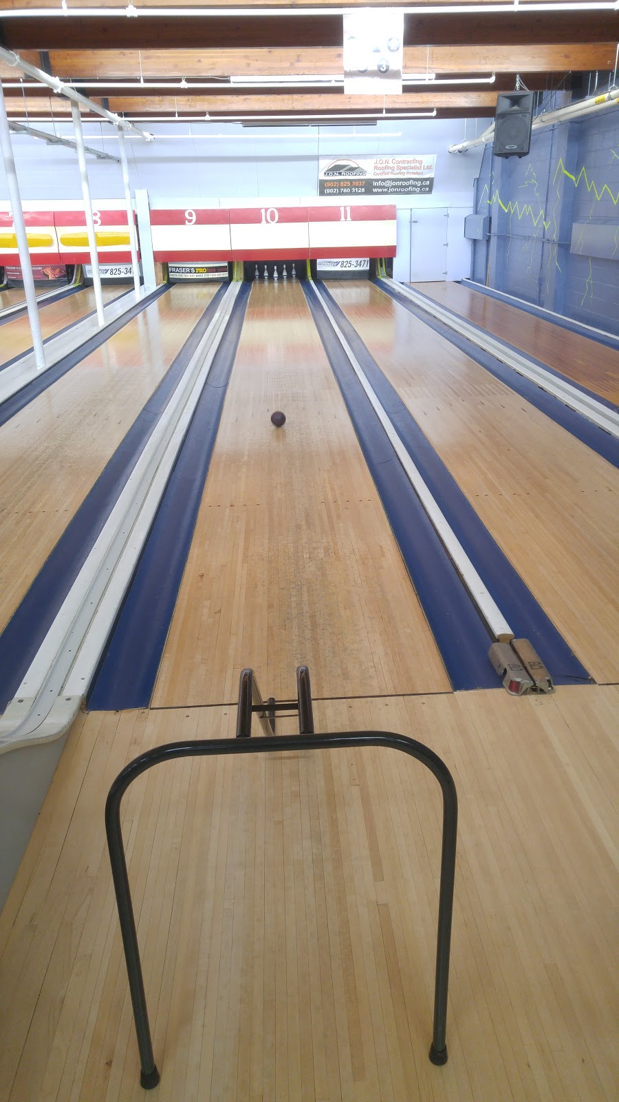 Greenwood Bowling Centre | 110 Church St, Greenwood, NS B0P 1N0, Canada | Phone: (902) 765-1494