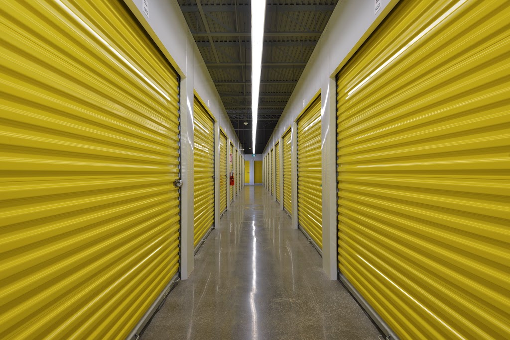 Apple Self Storage | 700 Third Line, Oakville, ON L6L 4B1, Canada | Phone: (905) 827-2330