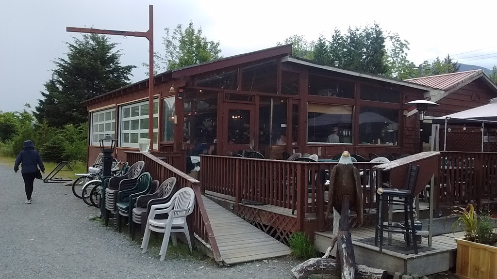 The Watershed Grill | 41101 Government Rd, Brackendale, BC V0N 1H0, Canada | Phone: (604) 898-6665