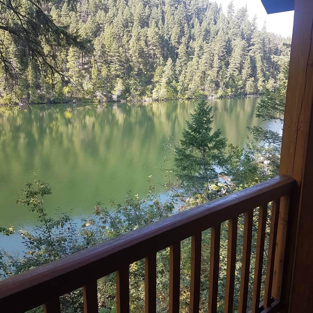 Pillar Lake Resort | 4745 Chase Falkland Rd, Falkland, BC V0E 1W0, Canada | Phone: (250) 379-2623