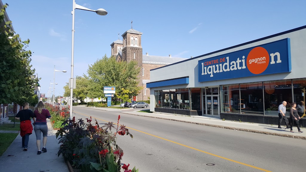 Gagnon Frères Jonquière (Centre de liquidation) | 3336 Rue Gallichan, Saguenay, QC G7X 0P1, Canada | Phone: (418) 547-2156