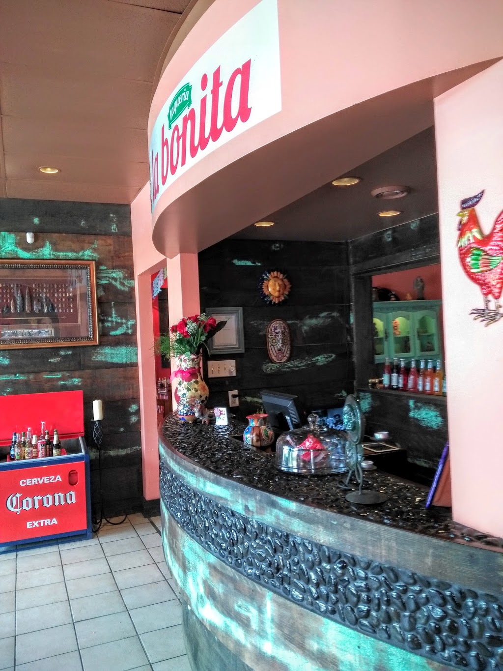 Taqueria La Bonita | 1128 Cadboro Rd, Gloucester, ON K1J 7P5, Canada | Phone: (613) 695-7373