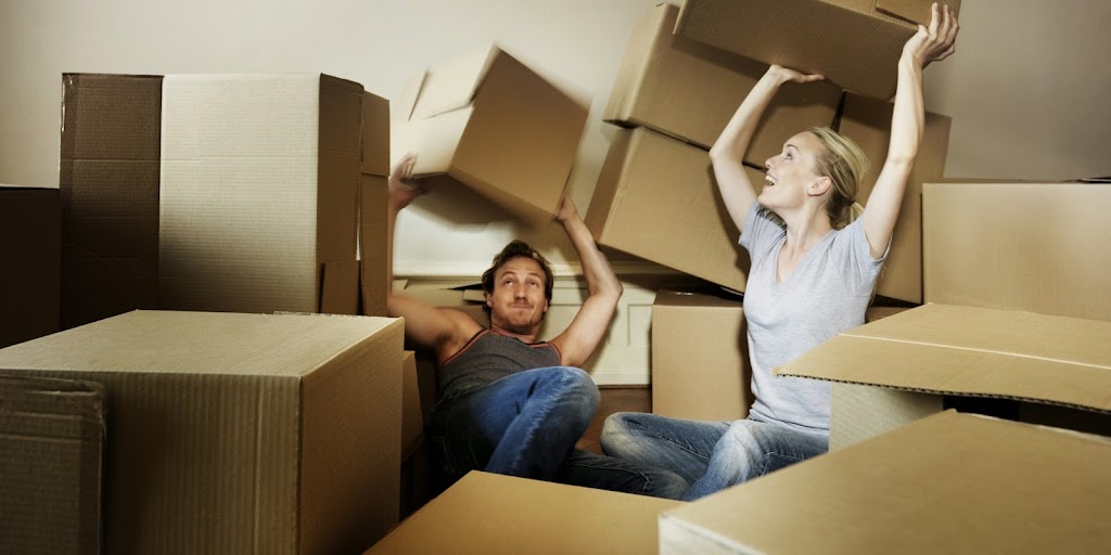 Kingston Movers (Moving Company) | 30 Maccauley St., Kingston, ON K7K 2V7, Canada | Phone: (866) 904-9467