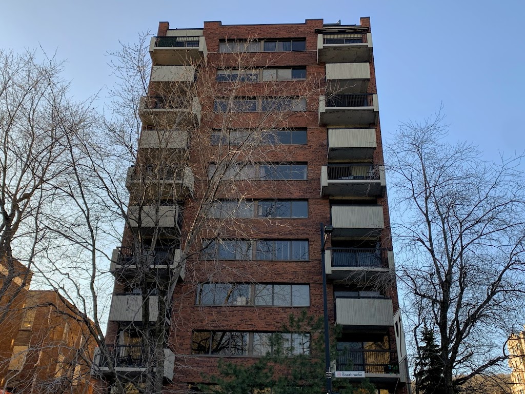 Condominium Le Barat | 3001 Rue Sherbrooke O, Montréal, QC H3Z 2X8, Canada | Phone: (514) 939-1990