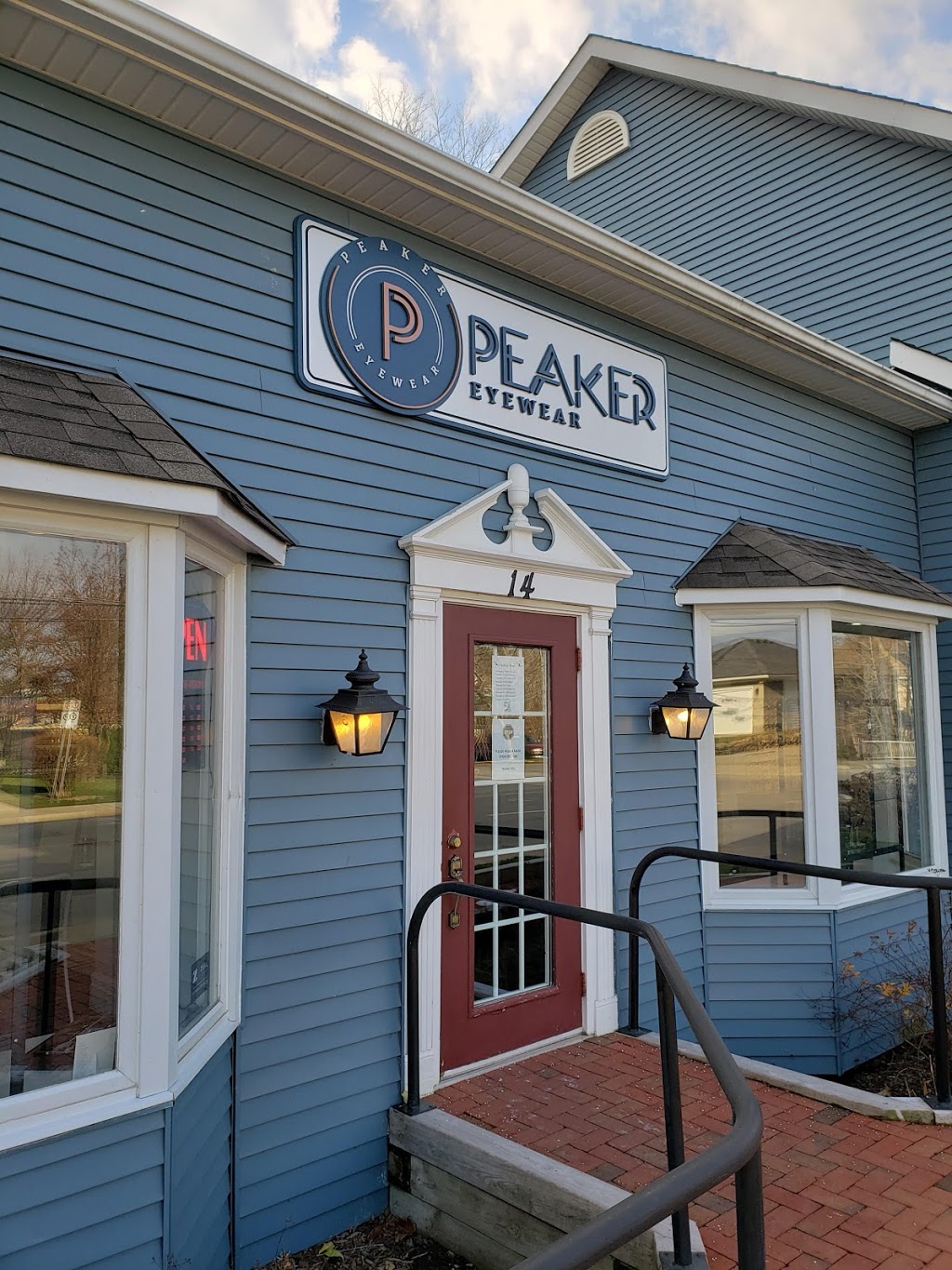 PEAKER EYEWEAR | 14 Elm St, Grimsby, ON L3M 1H2, Canada | Phone: (905) 945-4321