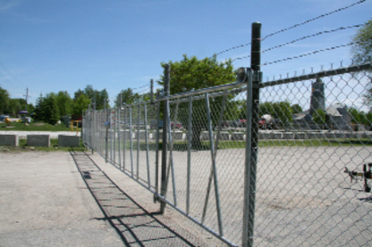 Sure Fence | 22 Algonquin Trail, Barrie, ON L4M 6B4, Canada | Phone: (705) 730-7997