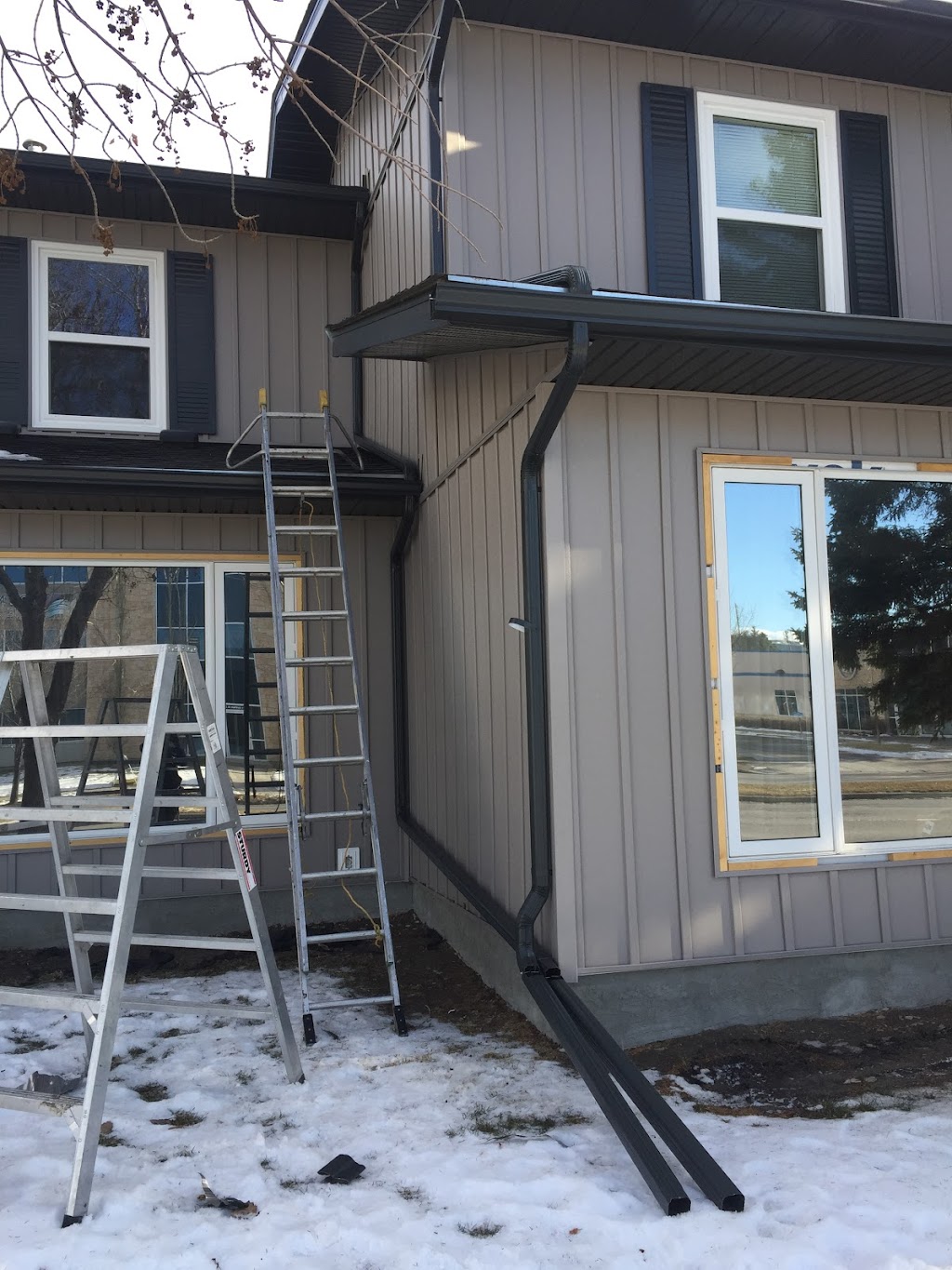 Hang Em High Eavestroughs Ltd | 147 Drake Landing Loop, Okotoks, AB T1S 0G8, Canada | Phone: (403) 836-4215