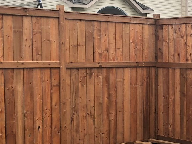 Capital Deck and Fence | 250 Tofino Private, Kanata, ON K2M 0B1, Canada | Phone: (613) 413-7572