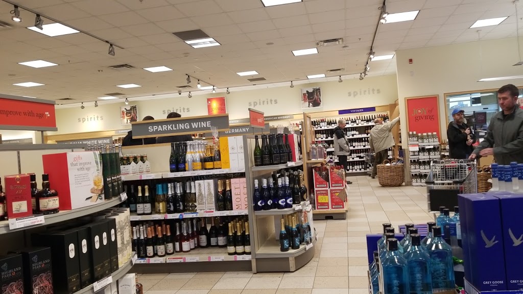 LCBO | 16 Seacliff Dr E, Leamington, ON N8H 2L2, Canada | Phone: (519) 326-3481