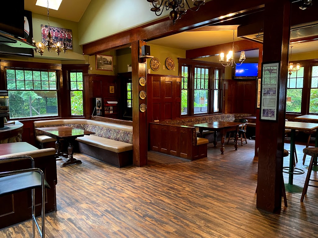 Saltair Neighbourhood Pub | 10519 Knight Rd, Ladysmith, BC V9G 2A9, Canada | Phone: (250) 246-4942