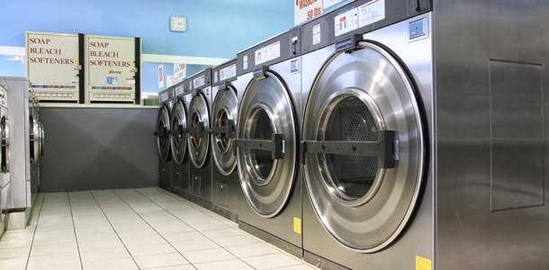 24 Hour Coin Laundromat | 168 Kennedy Rd S #8, Brampton, ON L6W 3G6, Canada | Phone: (416) 255-5901