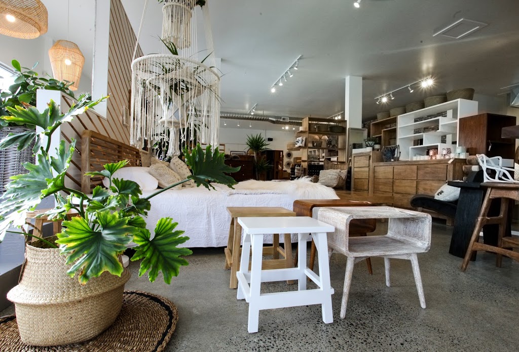 Monarch Furnishings | 1120 Hillside Ave, Victoria, BC V8T 2A7, Canada | Phone: (250) 590-3955