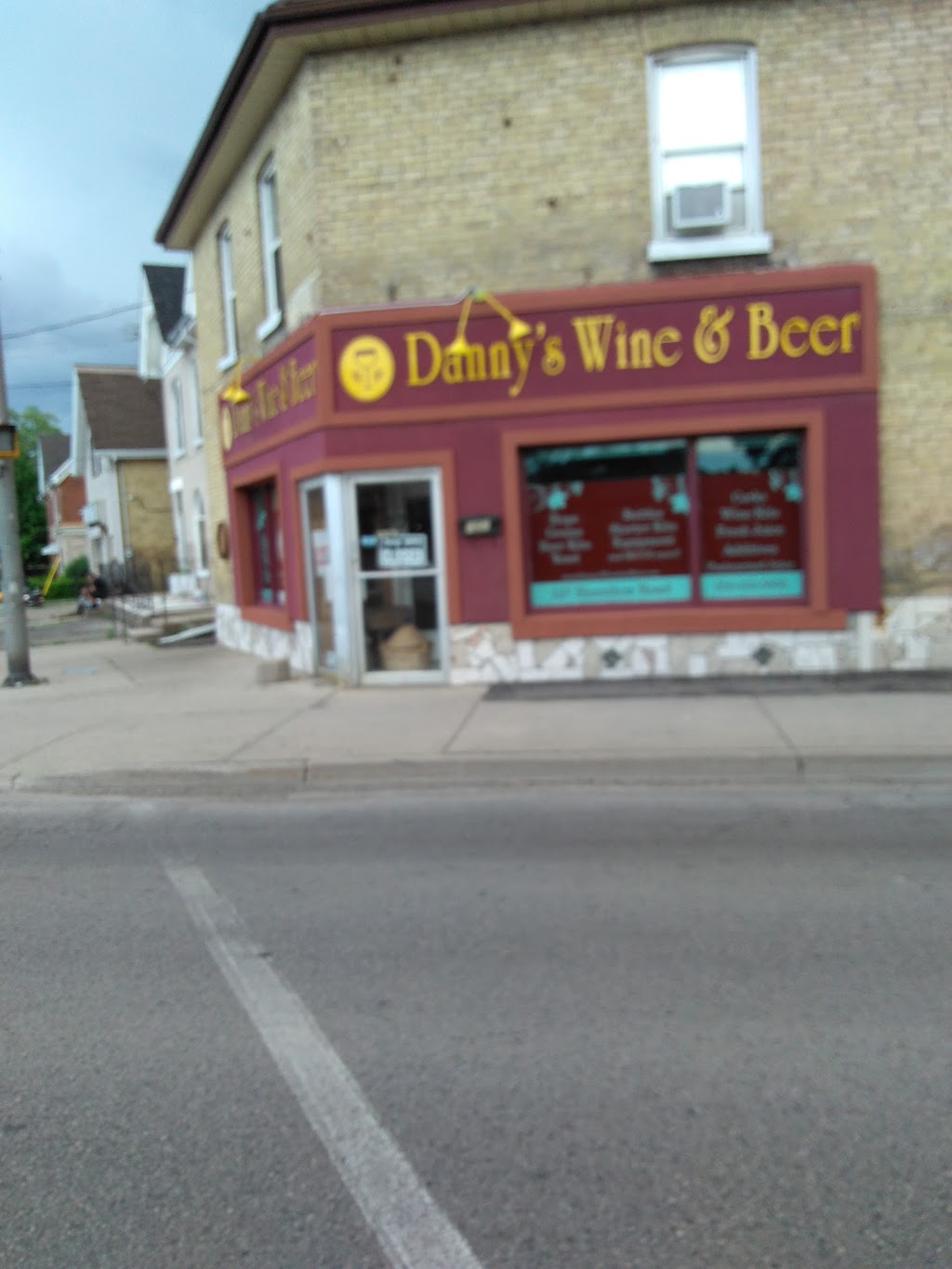 Dannys Wine & Beer Supplies | 127 Hamilton Rd, London, ON N6B 1N2, Canada | Phone: (519) 432-5855