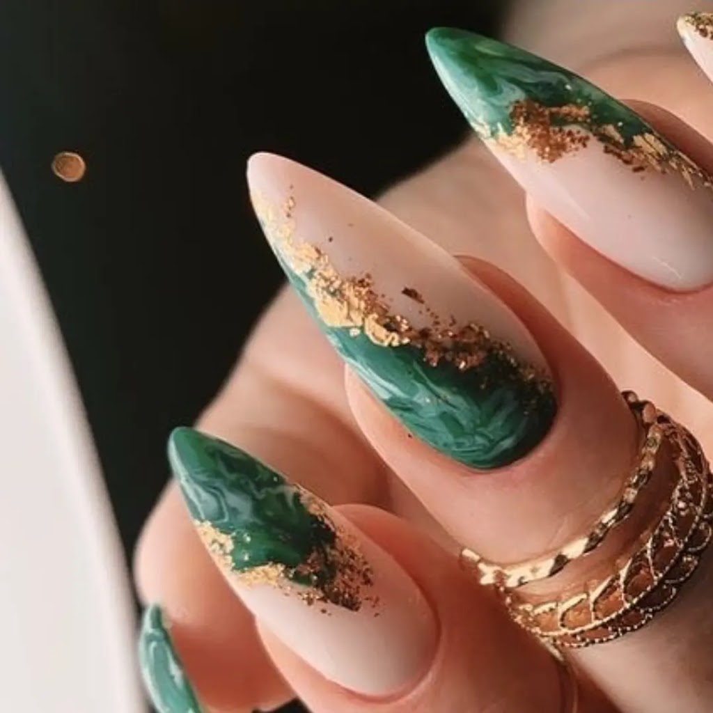 sali nail & beauty | 687 Sandford St, Newmarket, ON L3X 1S9, Canada | Phone: (647) 803-5010