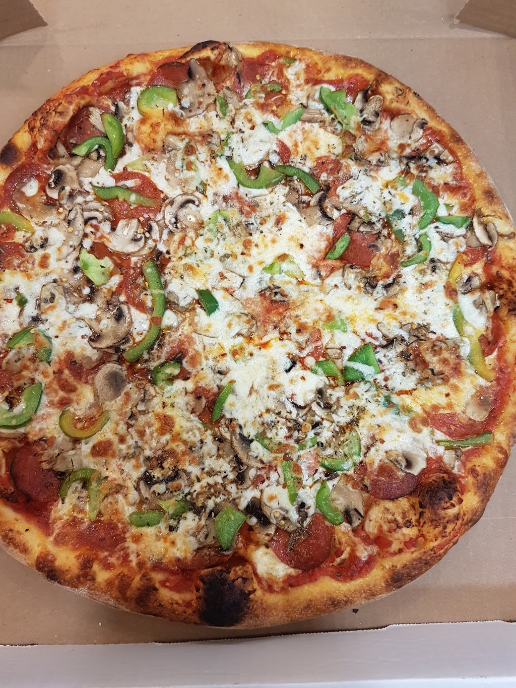 Amadios Pizza | 360 Revus Ave, Mississauga, ON L5G 4S4, Canada | Phone: (905) 891-5500