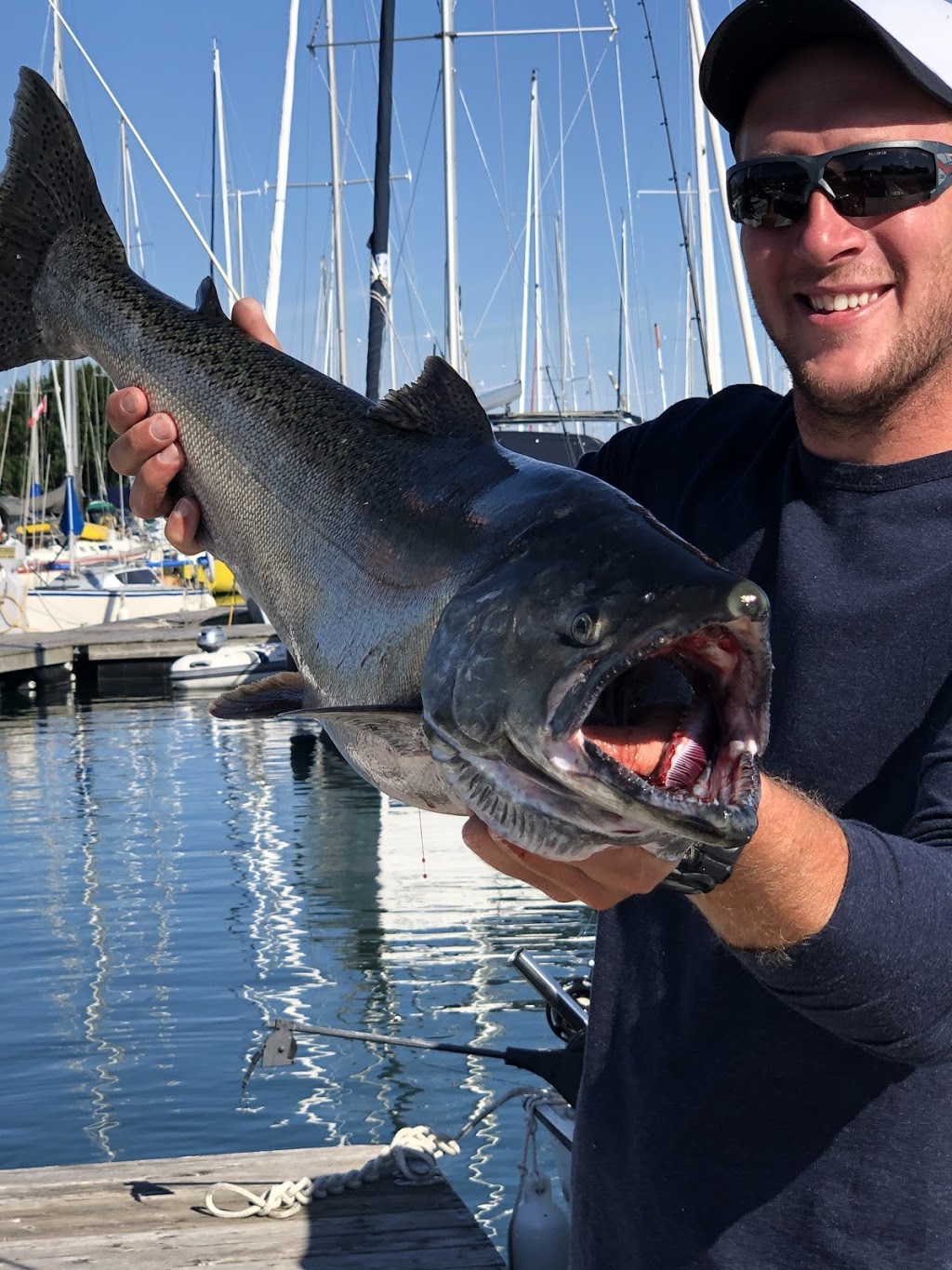 Reel Em In Fishing Charters | 41 Bruce St N, Thornbury, ON N0H 2P0, Canada | Phone: (519) 535-4665