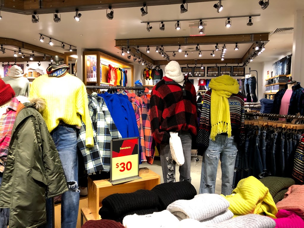 American Eagle Store | 1200 St. Laurent Blvd Unit 160, Ottawa, ON K1K 3B8, Canada | Phone: (613) 741-2589