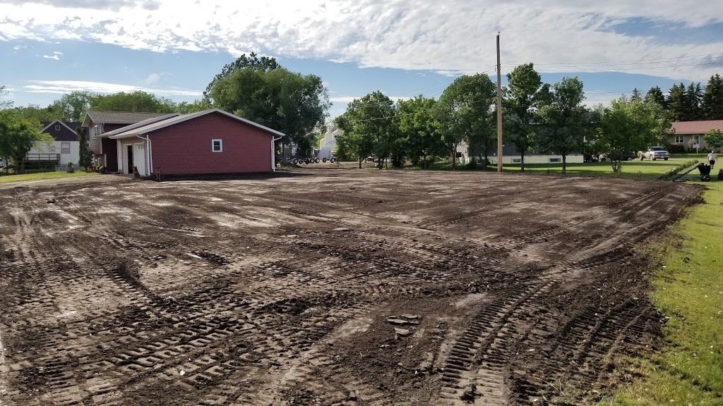 SUBGRADE Levelling & Excavating. Best Landscape Company : Residential Landscaping | 34 Springfield Bay, Winkler, MB R6W 1L7, Canada | Phone: (204) 312-0181