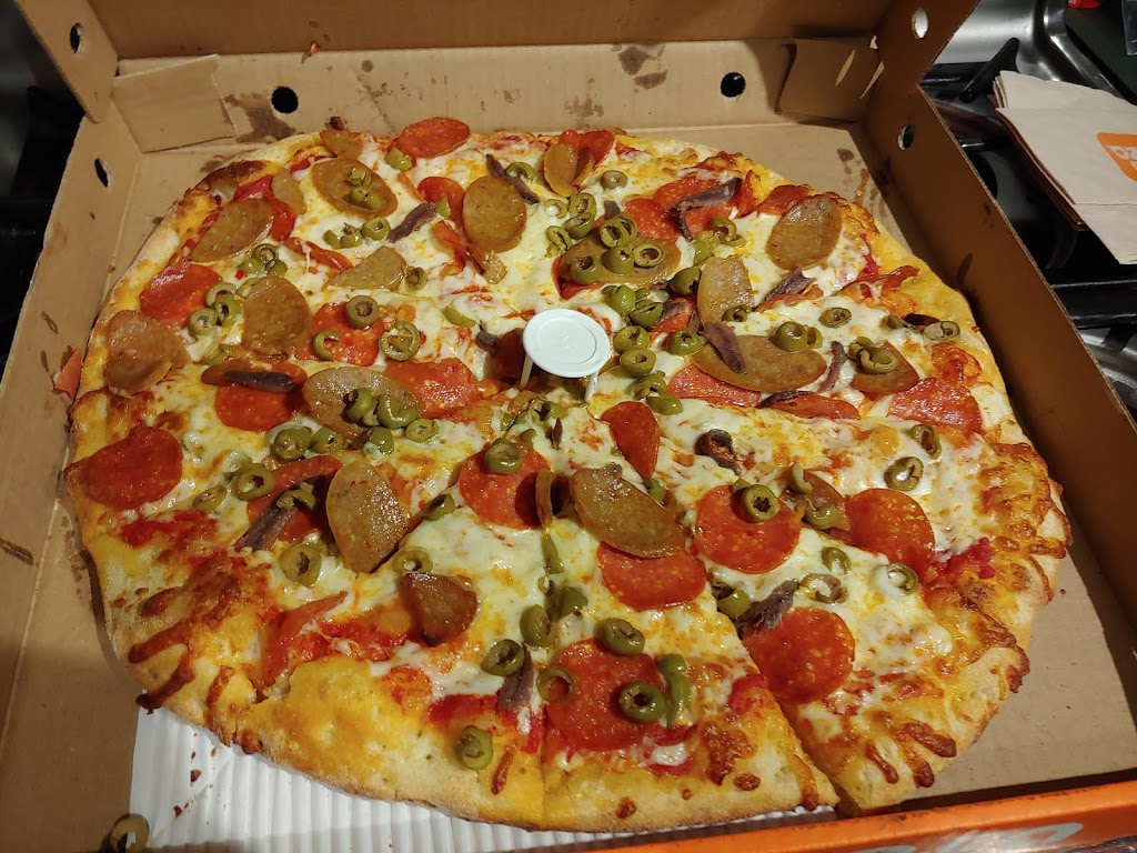 Pizza Pizza | 1152 Winston Churchill Blvd, Oakville, ON L6J 0A3, Canada | Phone: (416) 967-1111
