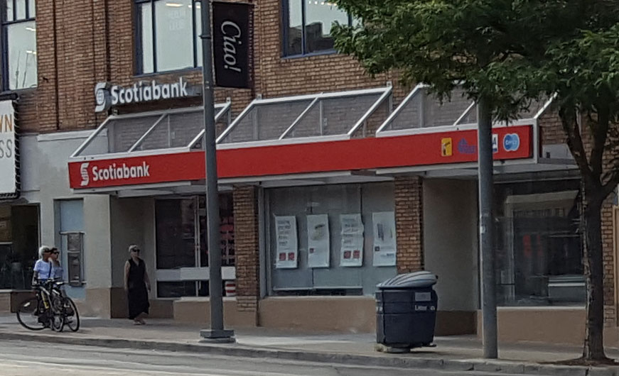 Scotiabank | 1154 St Clair Ave W, Toronto, ON M6E 1B3, Canada | Phone: (416) 654-8906