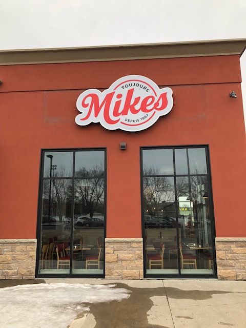 Mikes | 451 Boulevard Jutras E, Victoriaville, QC G6P 7H4, Canada | Phone: (819) 795-3535