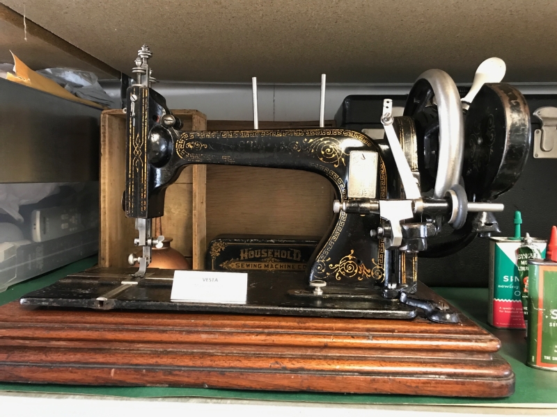 West Island Sewing Machines | 4408 Rue Champagne, Pierrefonds-Roxboro, QC H9H 2Y9, Canada | Phone: (438) 937-0166