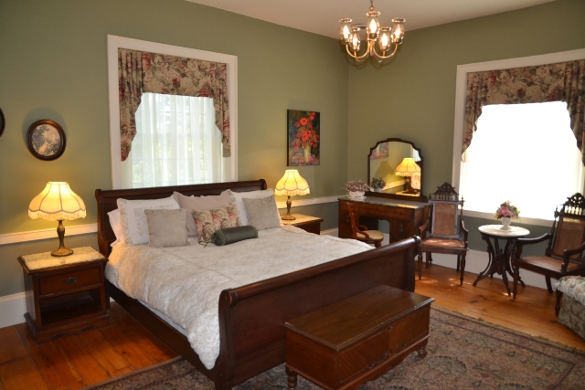 Brockamour Manor | 433 King St, Niagara-on-the-Lake, ON L0S 1J0, Canada | Phone: (905) 468-5527