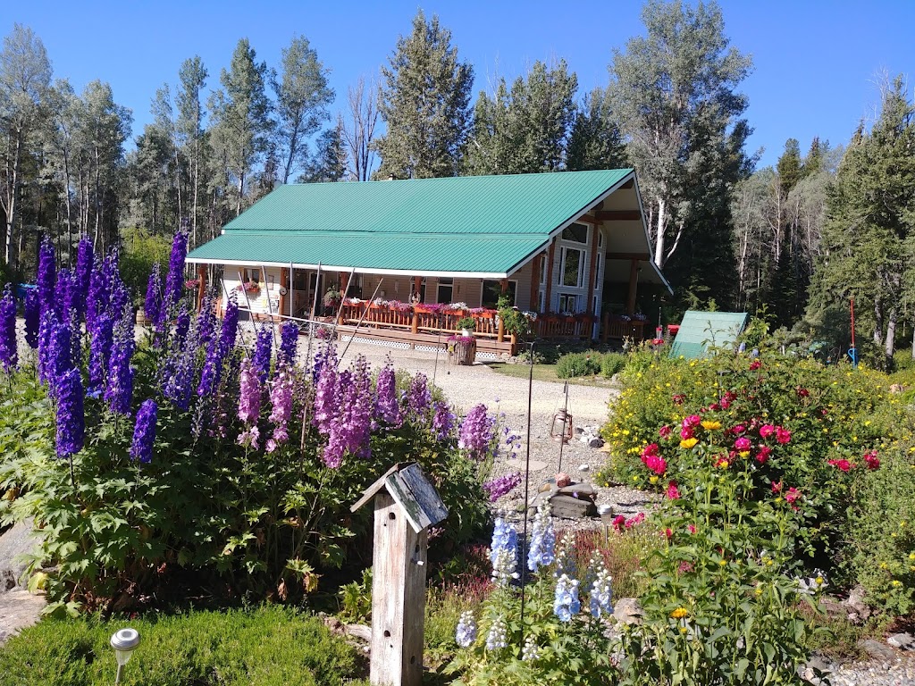 Noke Creek Lodge & Campground | 9100 Moyie River Road, Cranbrook, BC V1C 6X2, Canada | Phone: (780) 801-1632