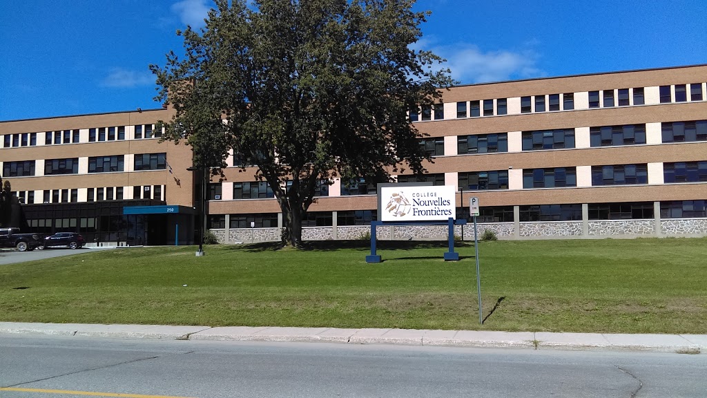 Collège Nouvelles Frontières | 250 Rue Gamelin, Gatineau, QC J8Y 1W9, Canada | Phone: (819) 561-8922