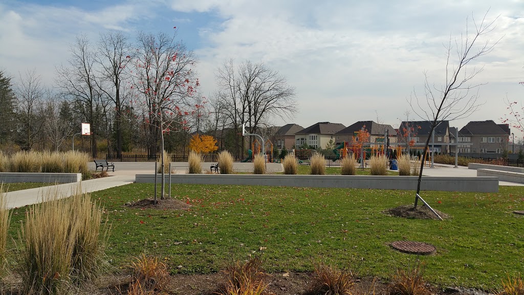 Forest View Park | 125 Lady Dolores Ave, Maple, ON L6A 4E6, Canada
