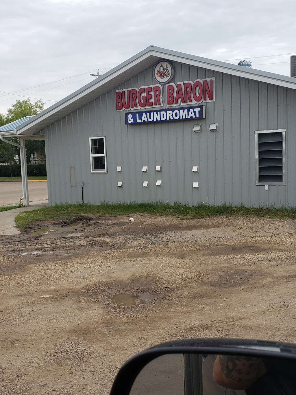 Laundromat | 5403 50 Ave, Lamont, AB T0B 2R0, Canada | Phone: (780) 895-2466