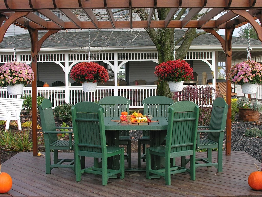 Recycled Patio | 43 Main St. South, Box 475, Milton, ON L0P 1B0, Canada | Phone: (905) 854-0649