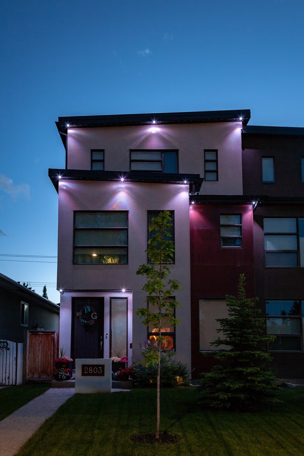 Smart Lights Toronto | Valley Woods Rd, Toronto, ON M3A 2R5, Canada | Phone: (647) 527-7263