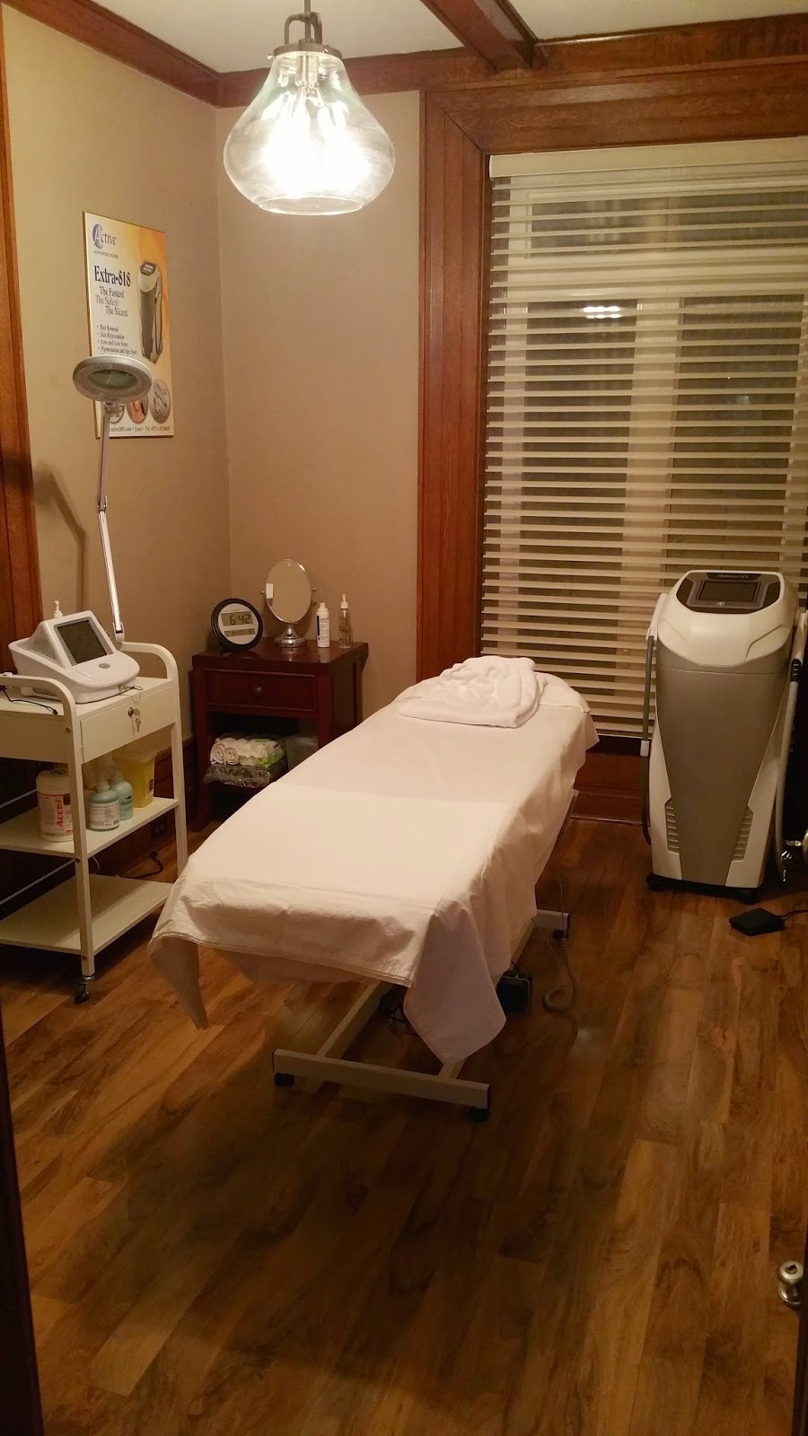 Pure Radiance Aesthetics | 18 Doctors Ln, King City, ON L7B 1A7, Canada | Phone: (905) 539-7873