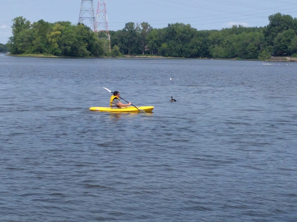 Berge Plage-des-Îles (Fabreville) | Berge Plage-des-Îles, 1015 Rue de Bordeaux, Laval, QC H7P 3Z6, Canada | Phone: (514) 647-8730