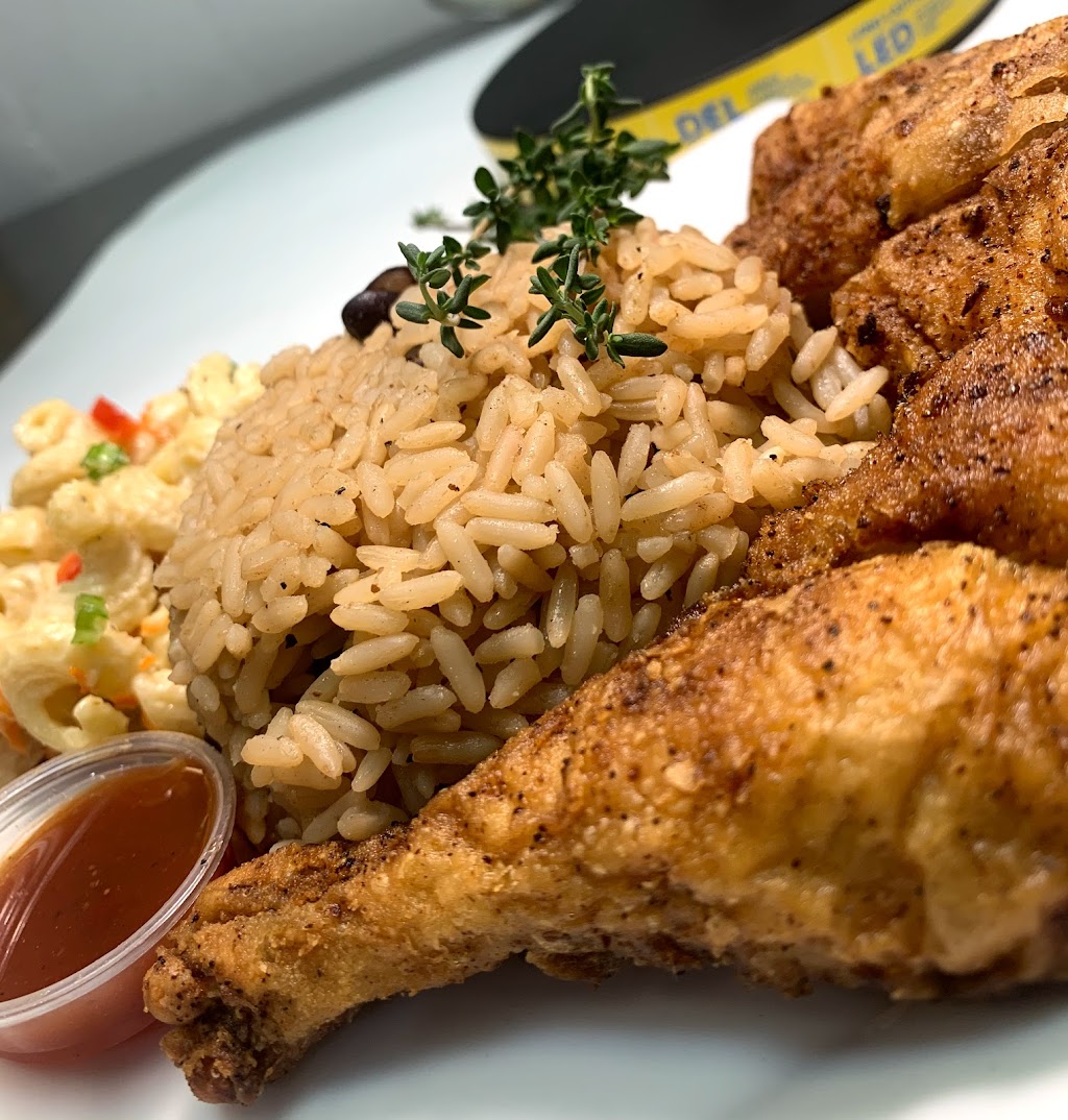 Mona’s Jerk | 17 King St, Angus, ON L0M 1B0, Canada | Phone: (705) 424-2444